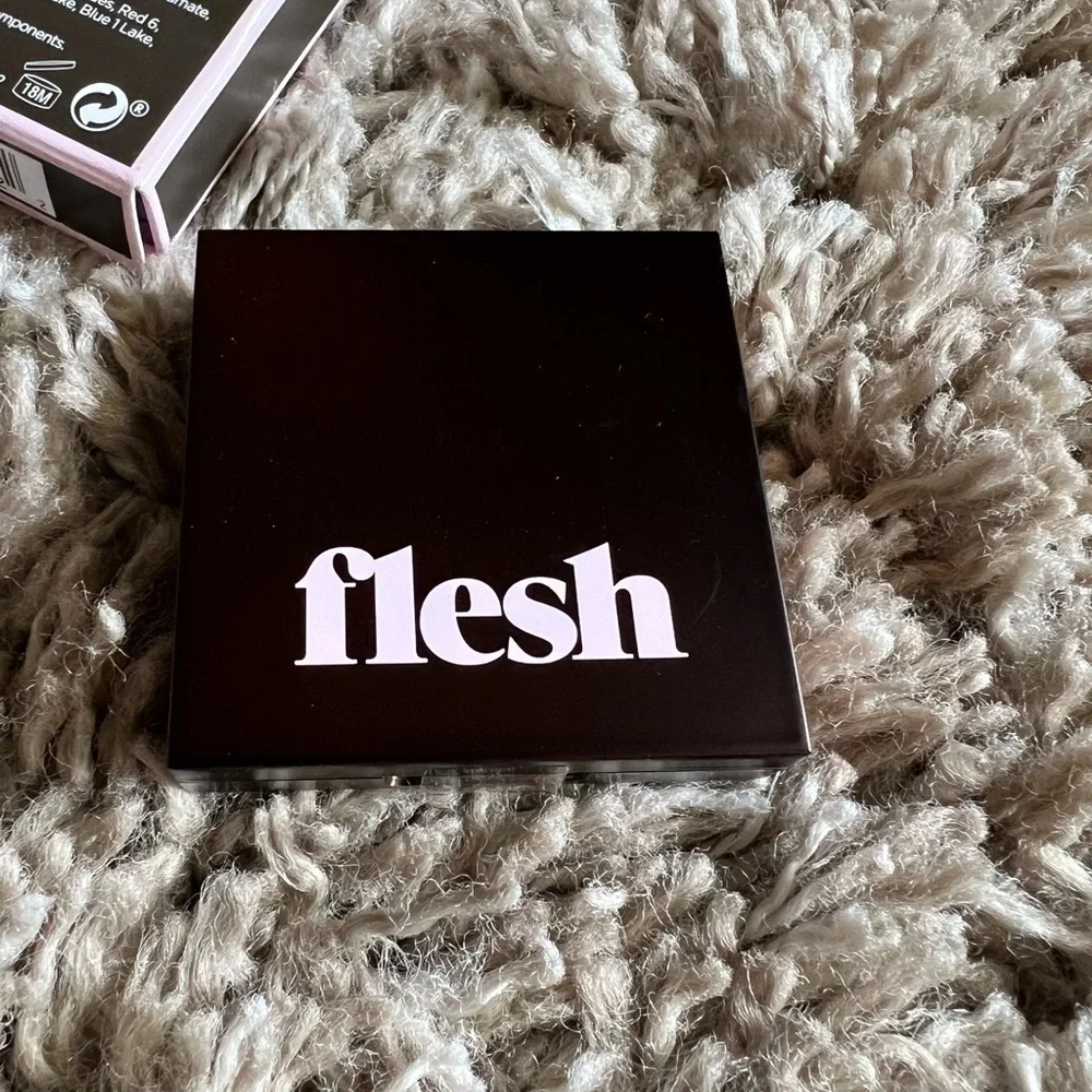 NWT flesh swipe flesh lip color 104 puffy